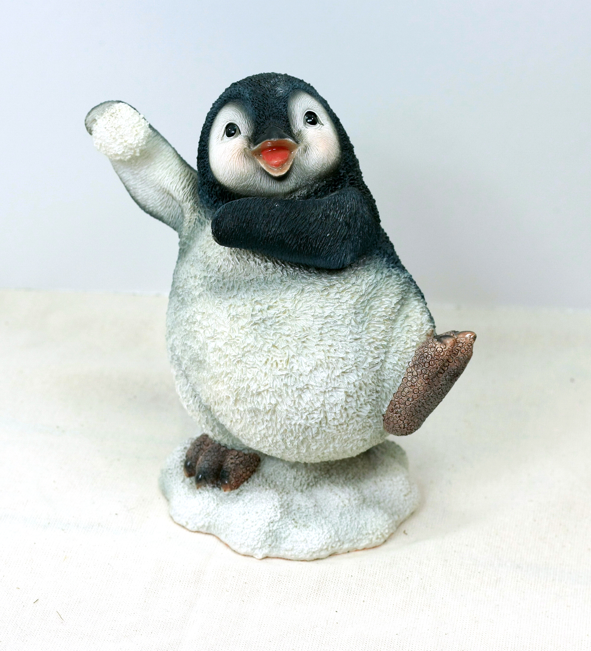Playful Penguin - Snowballer
